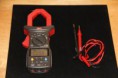 Multitester de tenaza UNI-T